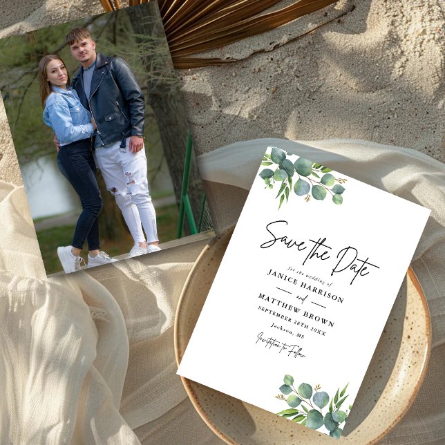 Reserve A Data Sage Eucalypto Floresta Foto Casamento (Sage eucalyptus photo save the date blends woodland charm with your story to announce your wedding.)