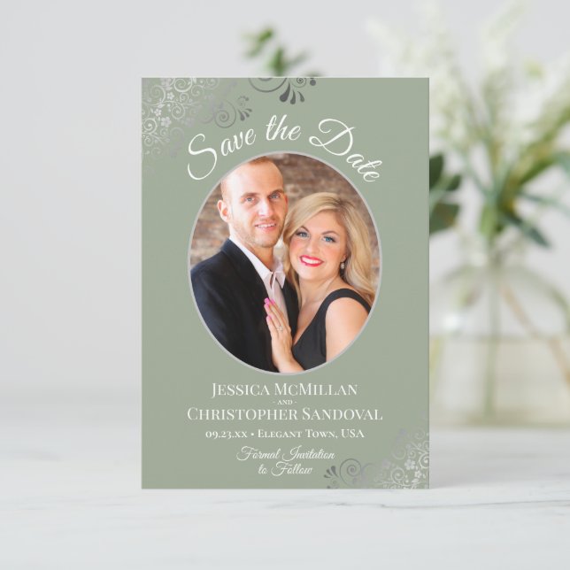 Reserve A Data Silver Curls & Photo Elegante no Casamento Verde S (Em pé/Frente)