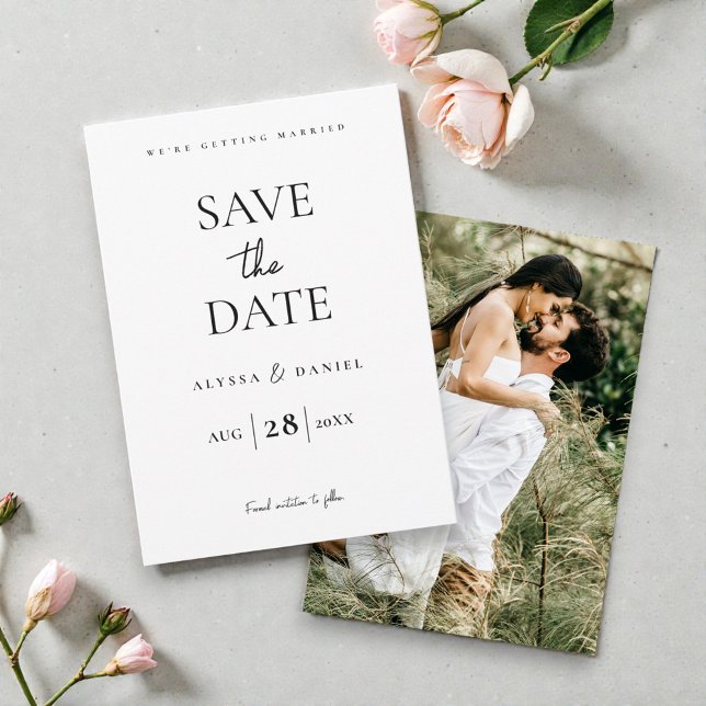 Reserve A Data Site de casamento moderno com código QR e uma foto (Minimal Modern Save the date photo wedding engagement card.)