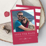 Reserve A Data Tipografia Moderna Viva Magenta Foto Minimalista<br><div class="desc">Comemorar em estilo com este casamento moderno e muito moderno salve os cartões de data. O design é fácil de personalizar com sua própria redação e sua família e amigos ficarão entusiasmados quando receberem essas fabulosas salvas de datas. Itens correspondentes podem ser encontrados na coleção.</div>