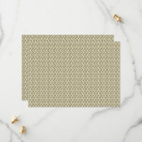 Um tapete retangular com padrão geométrico intrinc