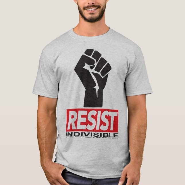 Resista - o reparo preto na camisa cinzenta (Frente)