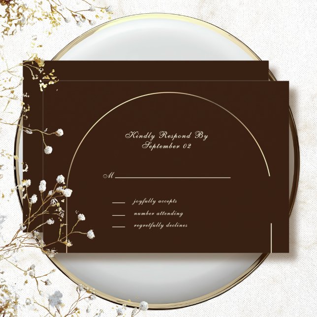 Resposta RSVP em Script Bege com Arco Dourado em M (Criador carregado)