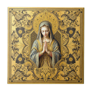 Reverência Opulente: A Virgem Santa