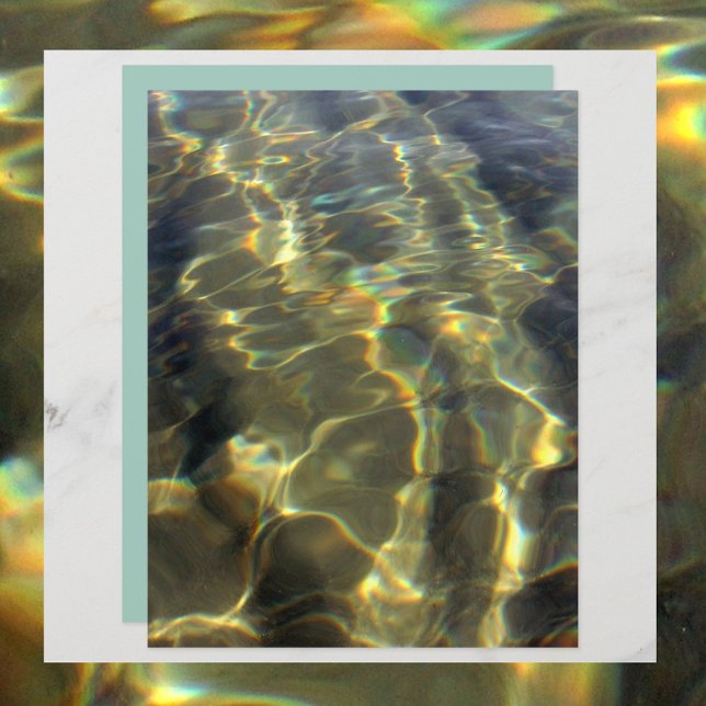 Ripplamento de água do ouro com papel de scrapbook (Criador carregado)