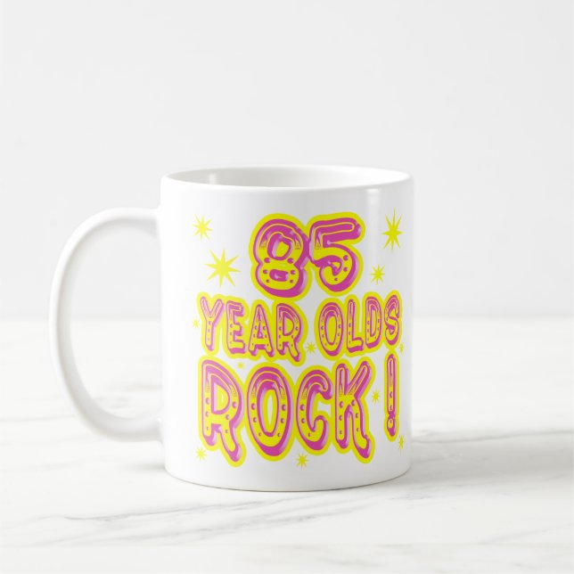 Rocha das pessoas de 85 anos! Caneca (cor-de-rosa) (Esquerda)
