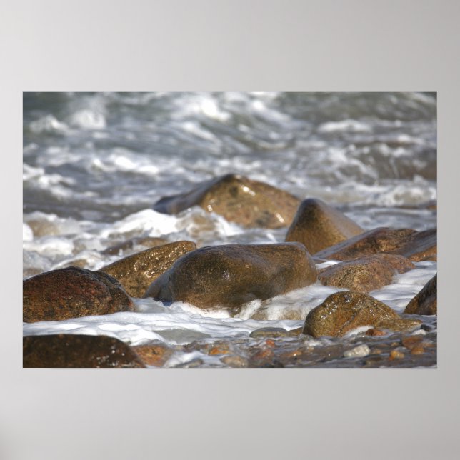 Rocks and Waves in Rhode Island Poster (Frente)