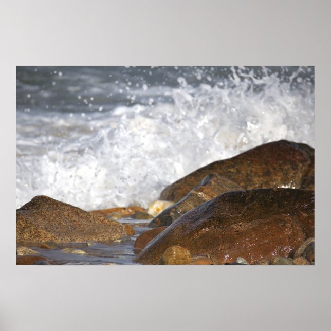 Rocks and Waves in Rhode Island Poster (Frente)
