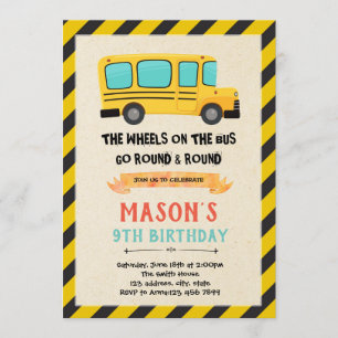 Rodas de ônibus giras no convite de ônibus