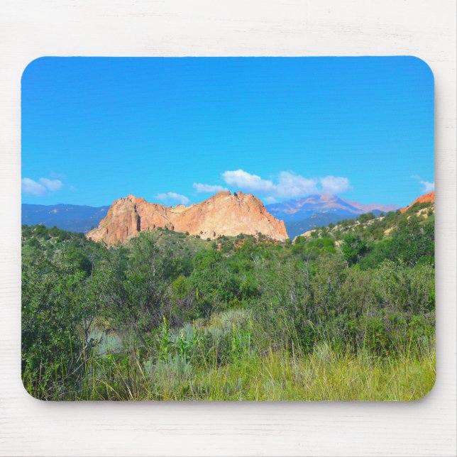 Rolling Red Rock Green Hill Mouse Pad (Frente)