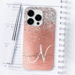 Rosa Dourada Girly Silver Glitter Sparkly<br><div class="desc">Personalize facilmente esta capa de telefone de design de chic moderna com brilho cinza bonito em prata em um fundo metálico escovado de rosa dourado.</div>