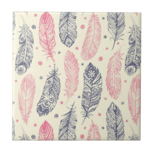 Rosa e teste padrão étnico roxo da pena