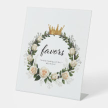 Rosas brancas e favores para a respiração do bebê