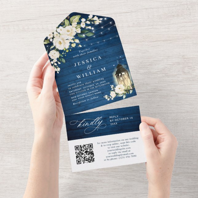 Rosas brancas Lanterna de Madeira Azul Código QR d (Tearaway)