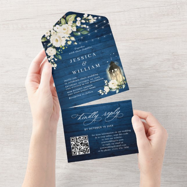 Rosas brancas Lanterna de Madeira Azul Código QR d (Tearaway)