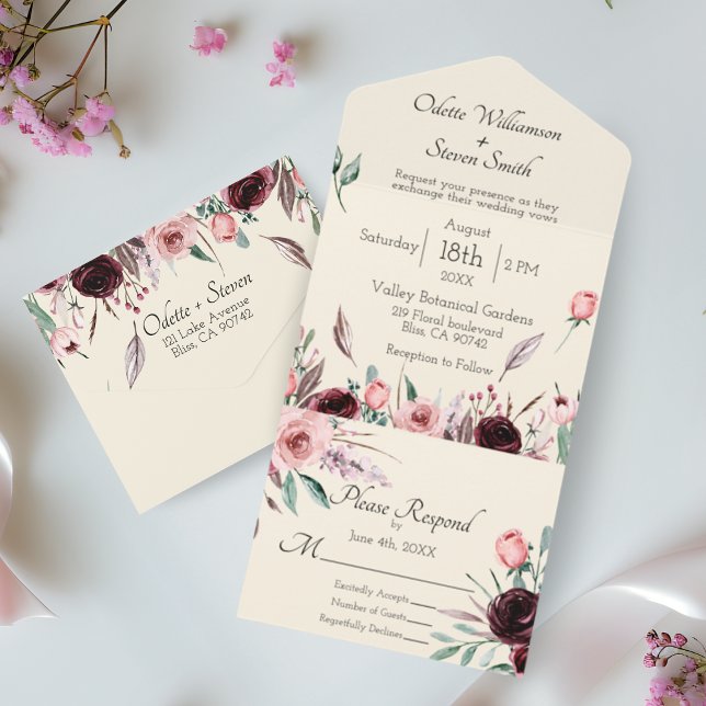 Rosas Flóridas Rosa e Borgonha de Casamento (Wedding Blush Pink and Burgundy Floral Roses Cream All In One Invitation)