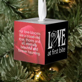 Rosas vermelhas góticas amam no casamento da prime