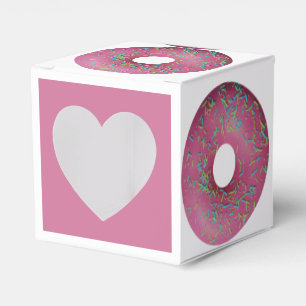 Rosquinha rosa com caixa de favoritos de aspersore