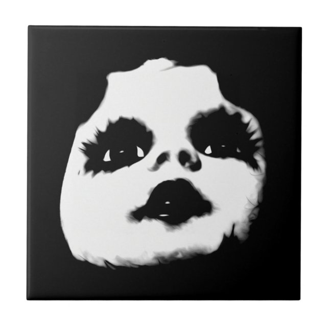 Rosto de Boneca Assustador (Frente)