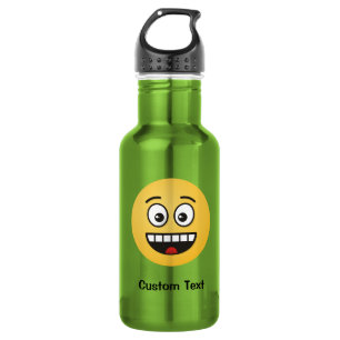 Rosto sorridente com Garrafa de Água Aberta