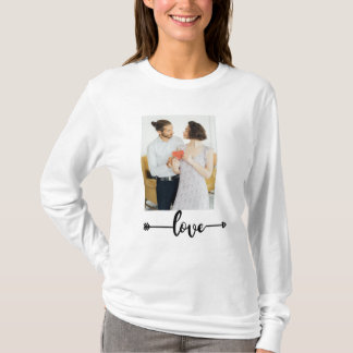 Roteiro de Amor com Seta – Camiseta de Casal Român