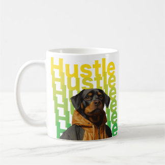 rottweiler vestindo uma caneca de café com macacão