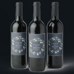 Rótulo De Garrafa De Cerveja Aquarela eucalyptus elegante festa de casamento a<br><div class="desc">Aquarela eucalipto elegante festa de casamento azul-marinho favorece o rótulo do vinho de decoração. Parte de uma suite de casamento completa</div>