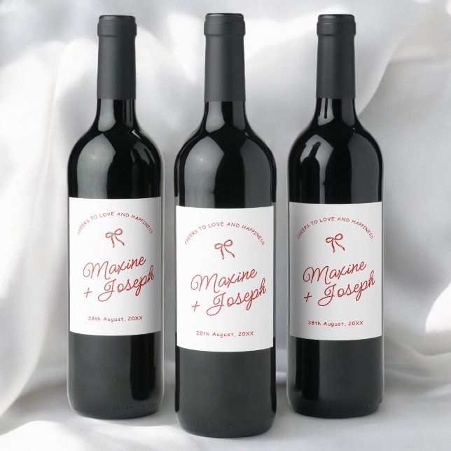 Rótulo De Garrafa De Cerveja Casamento com Esboço de Arco Desenhado à Mão Simpl (Simple red and white wedding wine label with a hand drawn bow adds a personal touch.)