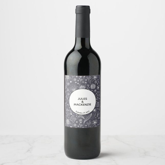 Rótulo De Garrafa De Cerveja Casamento Floral Branco e Negro Moderno (Frente)