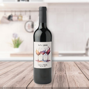 Rótulo De Garrafa De Cerveja Colorido Apenas um Salpico de Vinho Aquarela
