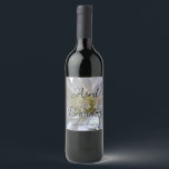 Rótulo De Garrafa De Cerveja Crossântemo da mãe branca elegante<br><div class="desc">Crossântemo Branco Elegante - personalizável para qualquer ocasião</div>