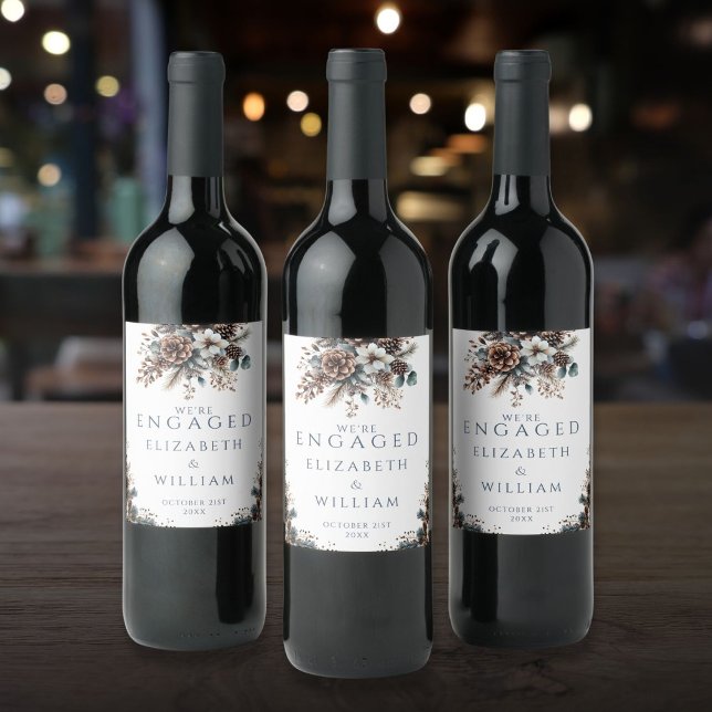 Rótulo De Garrafa De Cerveja Elegante Festa de Compromisso Floresta de Pinheiro (Elegant Rustic Forest Pinecones Engagement Party Wine Label)