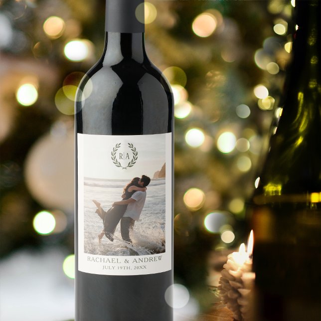 Rótulo De Garrafa De Cerveja Elegante Monograma Foto de Casamento Wreath Green (Criador carregado)