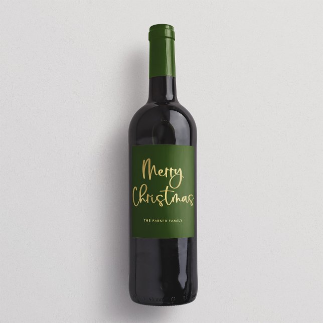 Rótulo De Garrafa De Cerveja Feliz Natal | Faux Dourado Script Casual em Verde (An elegant green Christmas wine label with faux gold script)