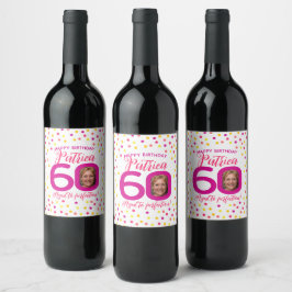 Rótulo De Garrafa De Cerveja Foto de confetti cor-de-rosa cor-de-60 anos