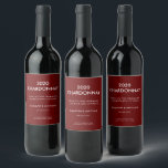 Rótulo De Garrafa De Cerveja Funny Modern Burgundy Red Obrigado Casamento de Fe<br><div class="desc">Celebre o vamos, mas por favor não culpe o vinho por seus maus movimentos de dança! Esta engraçada etiqueta de vinho personalizada em Burgundy Red and White é simples, moderna e perfeita para um casamento ou qualquer outra celebração como aniversários e aniversários. Simplesmente mude o texto do rótulo do vinho...</div>