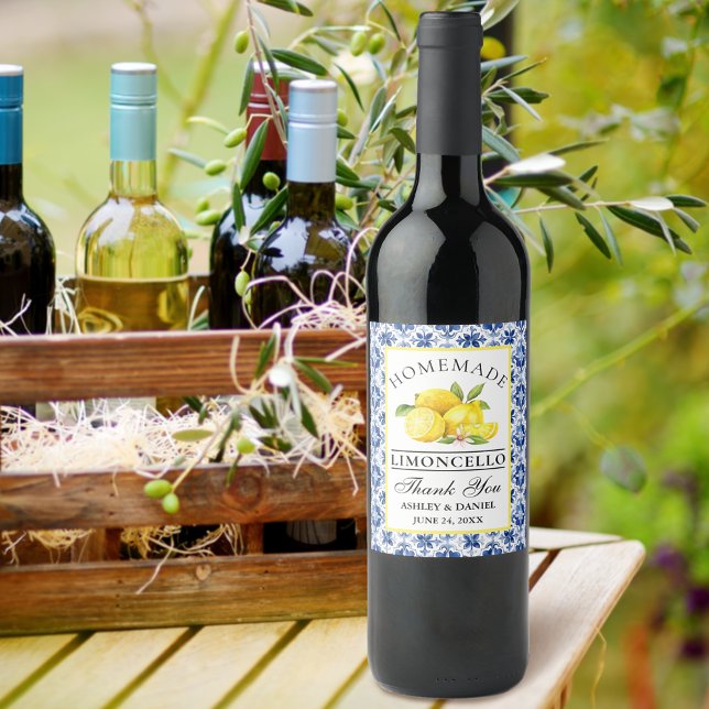 Rótulo De Garrafa De Cerveja Limões de Aquarela Azulejo Azul Rótulo Limoncello (Customize to change text size, color or text style.)