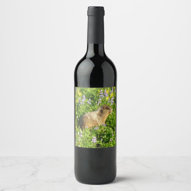 Rótulo De Garrafa De Cerveja Marmota nas Flores Silvestres do Monte Rainier (Frente)
