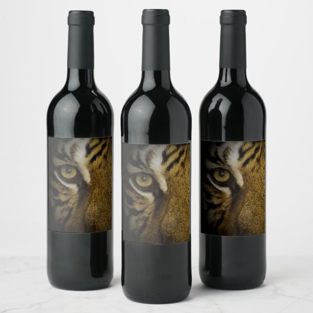 Rótulo De Garrafa De Cerveja No Olho de um Tigre (Garrafas)