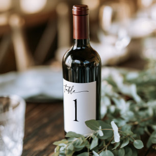 Rótulo De Garrafa De Cerveja Número de Mesa de Casamento Preto e Branco Minimal