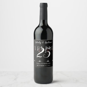 Rótulo De Garrafa De Cerveja Óculos de vinho tinto em preto