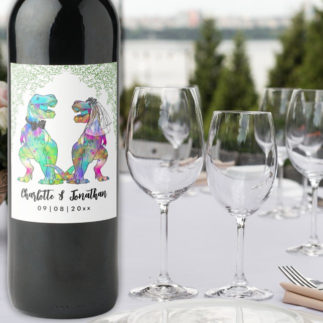 Rótulo De Garrafa De Cerveja Personalização de Casamento do Tema do Dinossauro  (Colorful T-Rex Bride and Groom Dinosaur Wedding Custom wine labels)