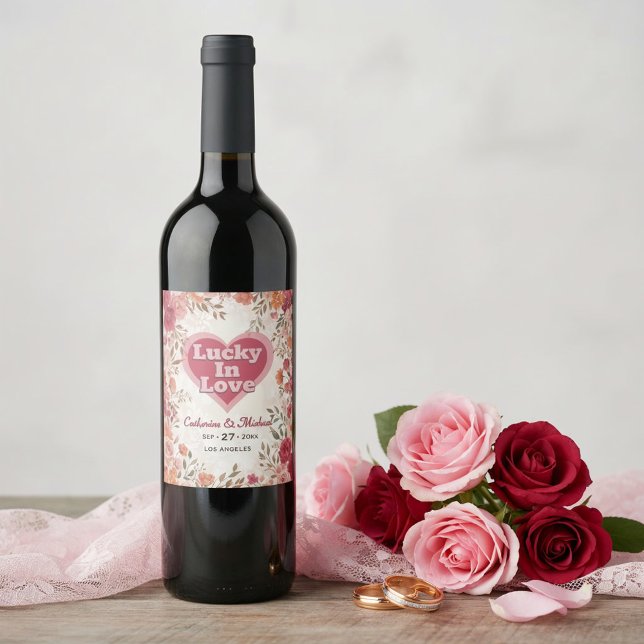 Rótulo De Garrafa De Cerveja Pink & Red Romantic Rose Spring Floral Wedding (Front view pink red watercolor floral vintage spring garden romantic wedding wine bottle label)