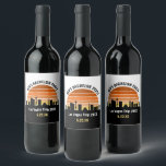 Rótulo De Garrafa De Cerveja Pôr do Sol em Las Vegas Custom Vacation<br><div class="desc">Rótulo de vinho personalizado da silhueta de Las Vegas ao pôr do sol para sua viagem de família ou despedida de solteiro na cidade das luzes. Aposte do nascer ao pôr do sol nesta cidade.</div>