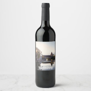 Rótulo De Garrafa De Cerveja Pôr do sol sobre a antiga ponte medieval em Nuremb