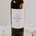 Rótulo De Garrafa De Cerveja Proposta de Madrinha de casamento Elegante Simples<br><div class="desc">Esta simples e elegante etiqueta de vinho de proposta de madrinha de casamento é perfeita para o seu clássico casamento preto e branco minimalista neutro e minimalista. O design apresenta a fonte básica mínima contemporânea e a delicada caligrafia formal do chic. É certo que completará sua queda de gravata negra,...</div>