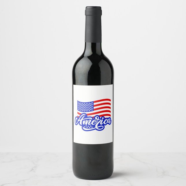 Rótulo De Garrafa De Cerveja Rótulo de Vinho da América (Illustration of the word "America" in a stylized script font, with a waving American Flag above it!)