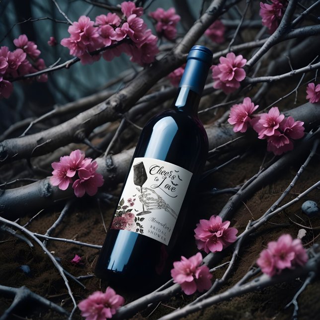 Rótulo De Garrafa De Cerveja Saúde para Amar o Skeleton Palavra Gótica Floral (Cheers to Love Skeleton Hand Floral Gothic Bridal Wine Label)