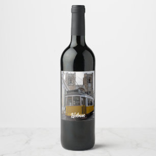Rótulo De Garrafa De Cerveja Trama amarela na Catedral de Lisboa em Portugal