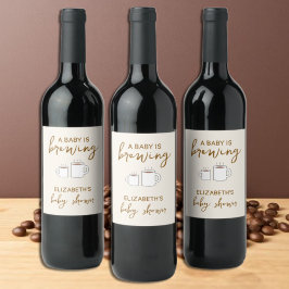 Rótulo De Garrafa De Cerveja Um Bebê Está Fazendo Chá de fraldas